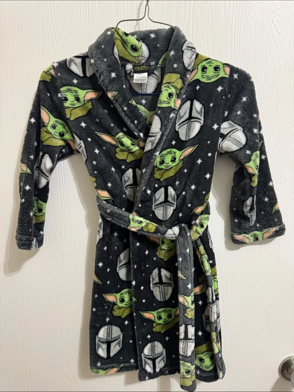 Star Wars Mandalorian Helmet  Baby Yoda Grogu Boys Bathrobe XS 4-5 Kidcore